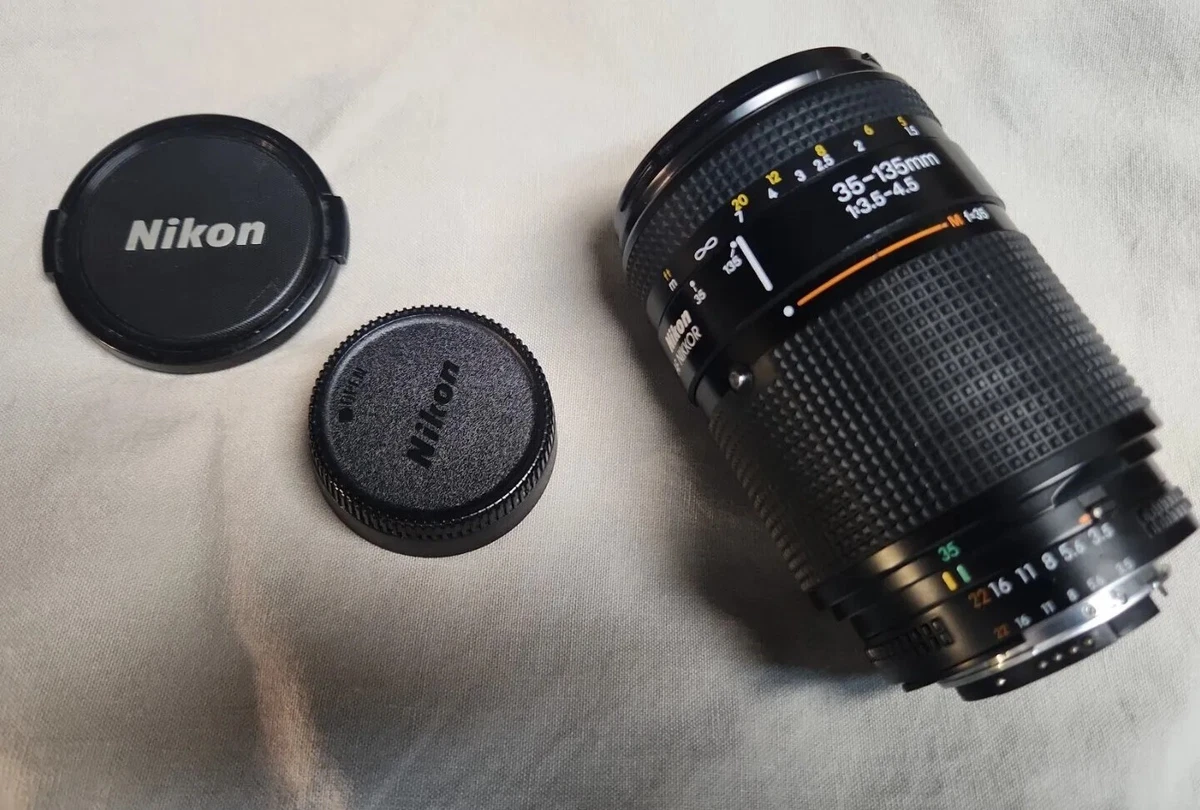 Nikon AF Nikkor 35-135mm f/3.5-4.5 lens EUC