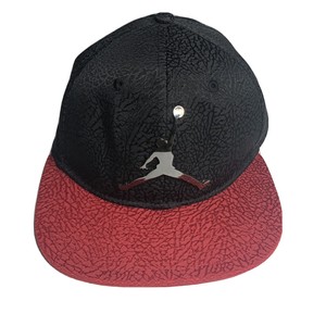 black and red jordan hat