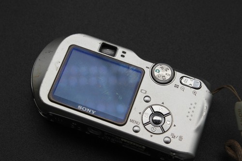 Sony Digital Camera Cybershot DSC-P200 7.2MP Silver Tested - Picture 4 of 5