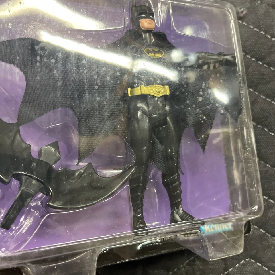 Figura de acción de Batman The Dark Knight Collection Shadow Wing 1990 Kenner nueva Foto 4 de 4
