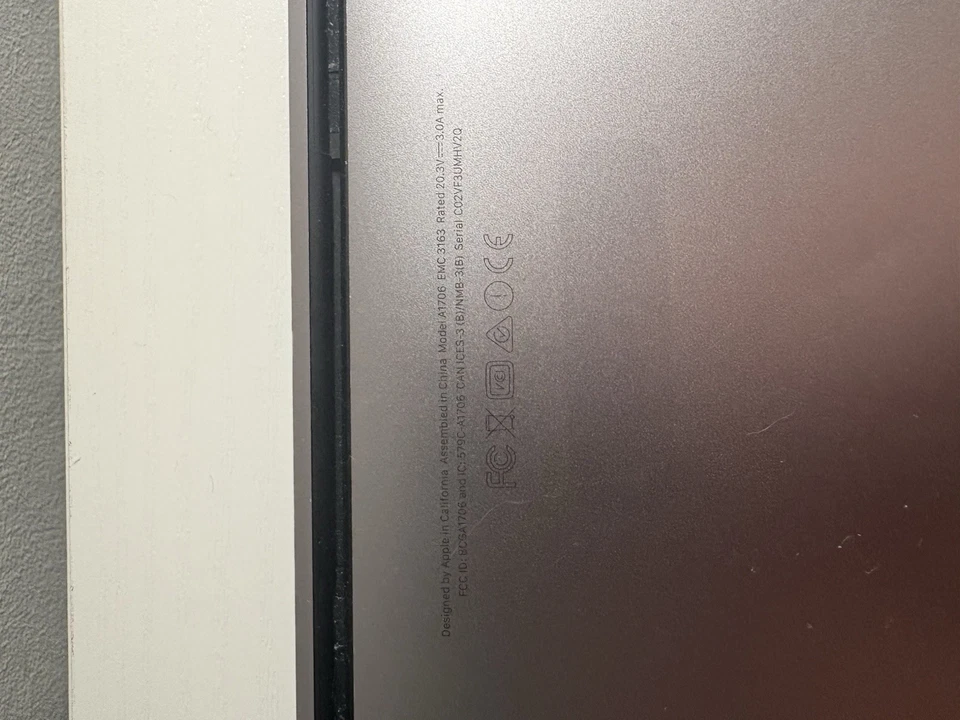 Apple MacBook Pro 13" 2017 · i7 · 16GB · 512GB, photo 3 of 5