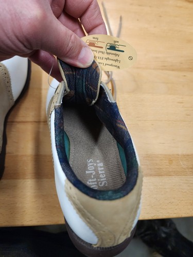 FootJoy Golf Shoes New With Tag Size 6 M Golf Spikes Cleats Slight Snag On Lace - Picture 4 of 6