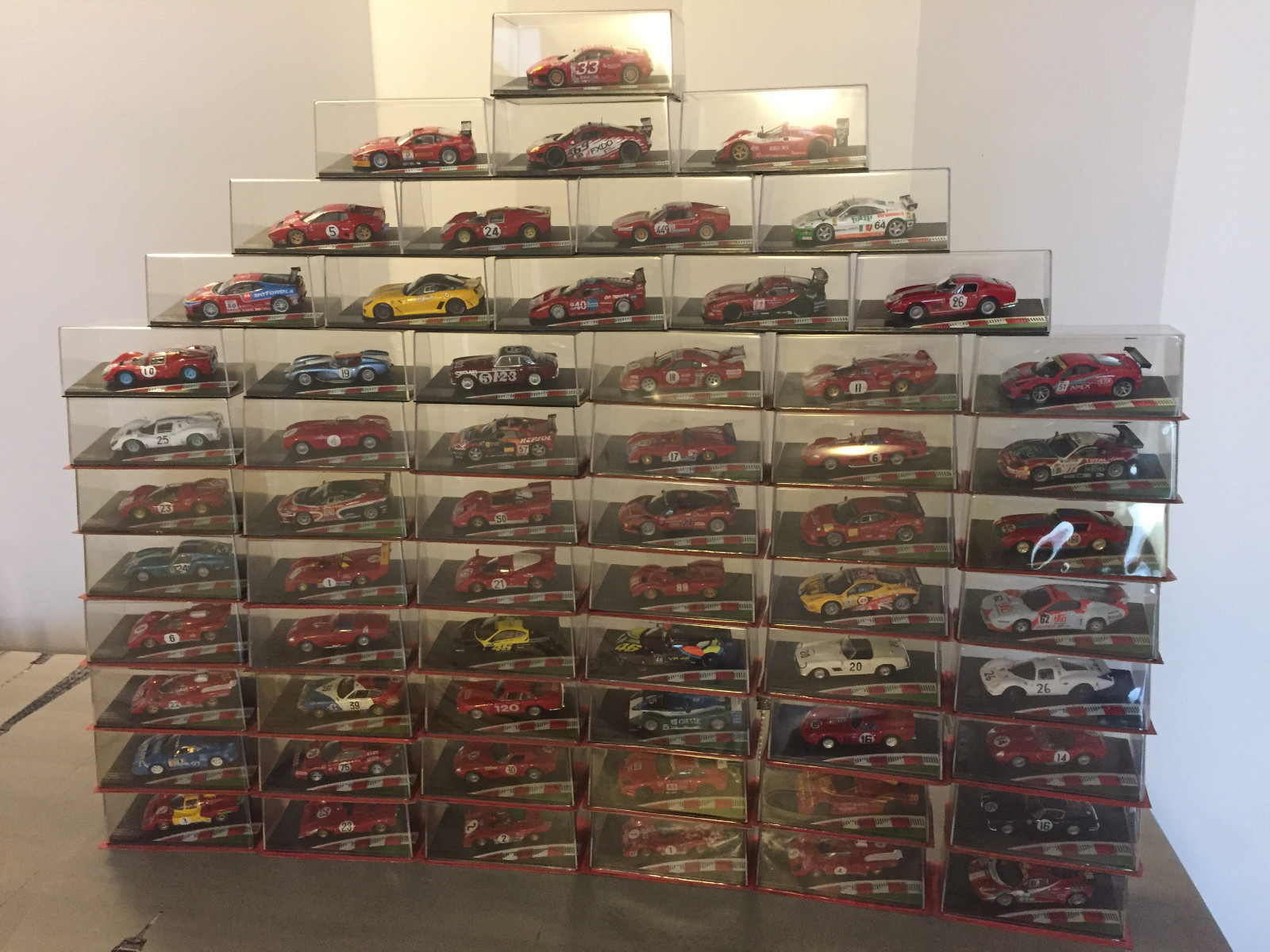 Foto 1 di 69