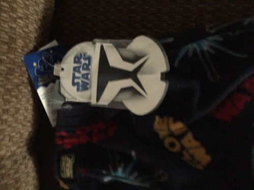 New boys pajamas Star Wars/ clone wars lounger pants pjs size 8 - Picture 2 of 2
