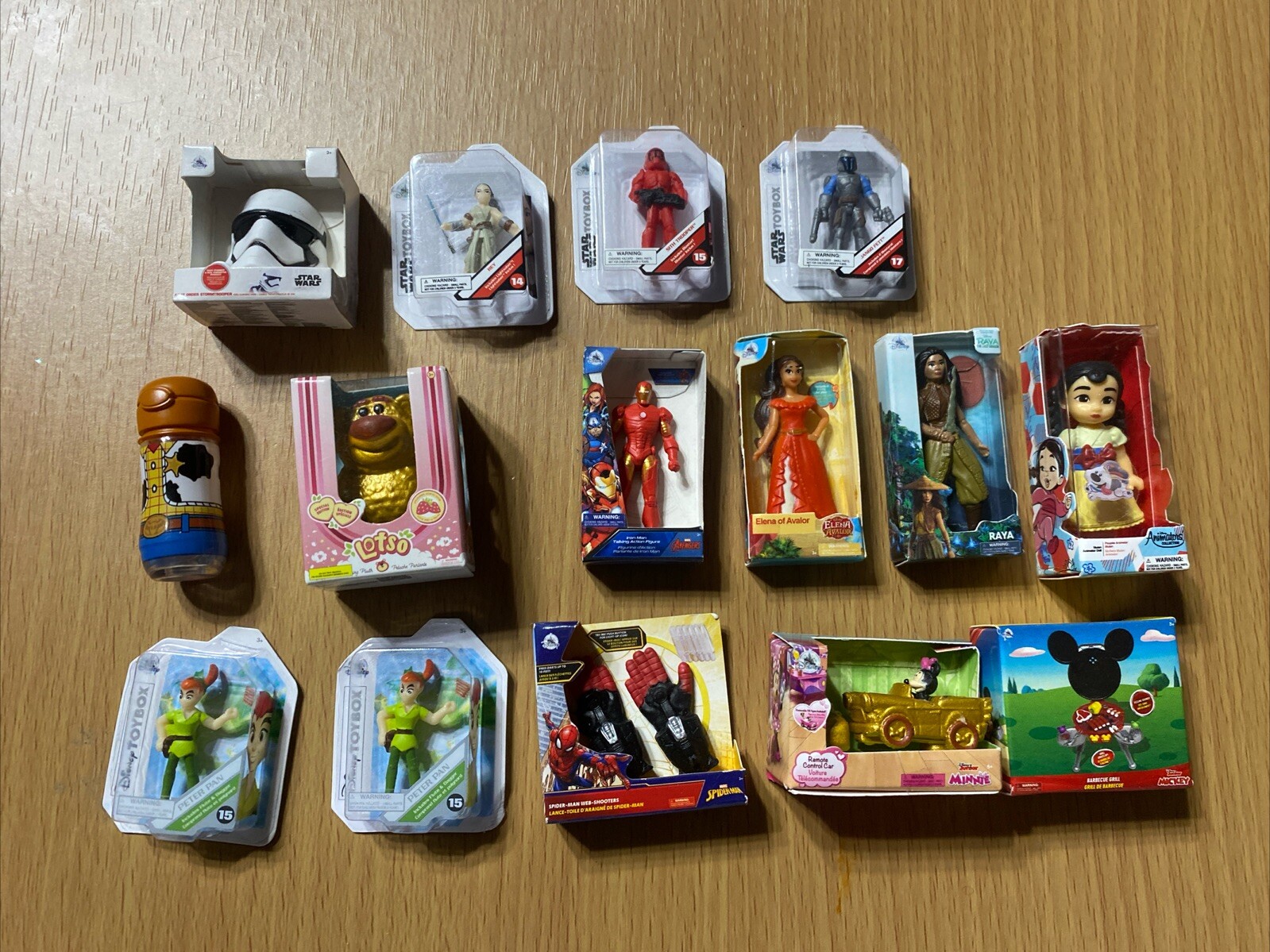 Mini Brands Disney Lot with Gold Lotto Minnie Mouse Star Wars Princess Hero 22 Toys Collection