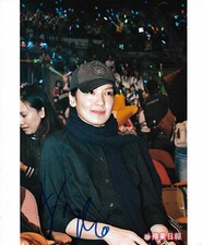 Kelly Lin autograph signed 20x25 cm picture