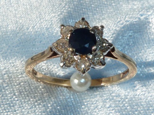 Anello in oro giallo 14 carati, 4 mm Nat. Zaffiro, 8 diamanti da 2 mm, misura 6,75 - Foto 3 di 4