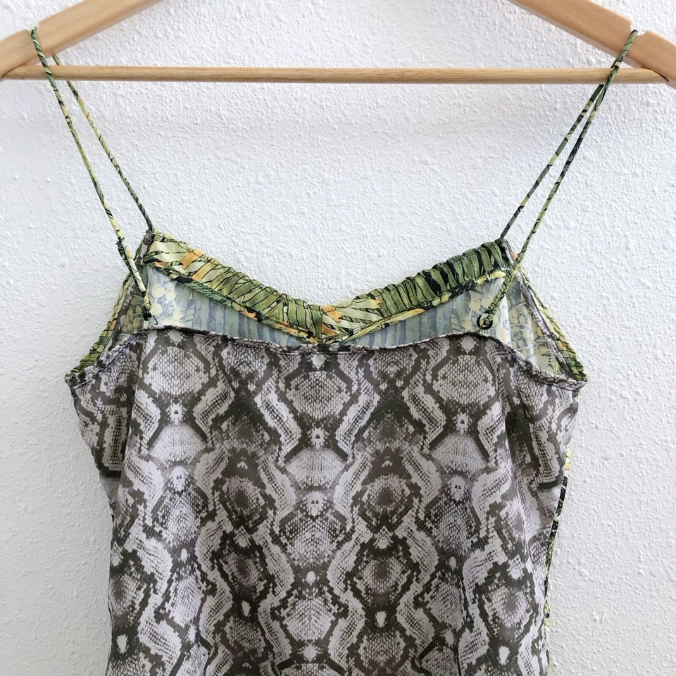 Top cami sin mangas estampado tropical paraíso talla pequeña TED BAKER London Cynaria Foto 3 de 4