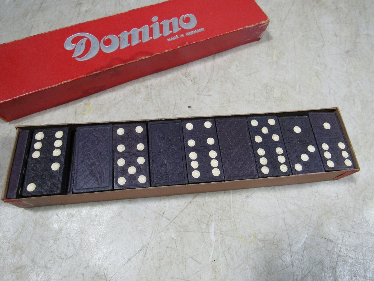 Vintage 28 Piece Set Alligator Back Wooden Dominos Made In Germany