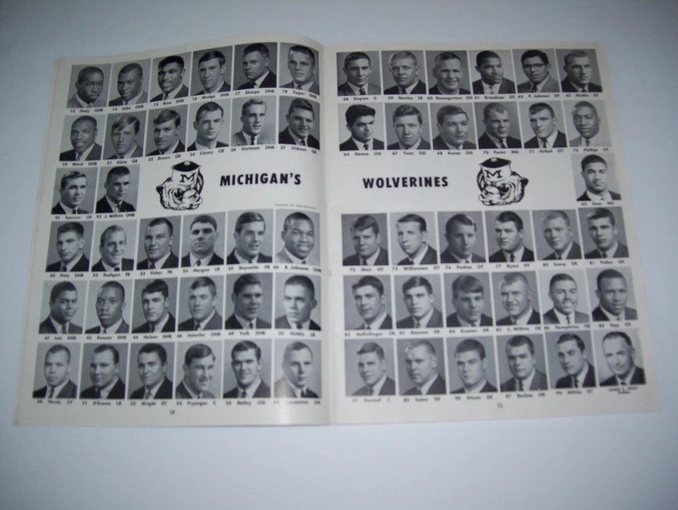 UNIVERSITY OF MICHIGAN U OF M 1966 SOUVENIR FOOTBALL PROGRAM Bump Elliott - Image 4 of 4