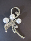 Clear Rhinestone Brooch Pin 2.5" Silver Tone Ribbon Faux Pearl