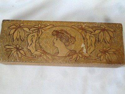 ANTIQUE PYROGRAPH WOOD GLOVE BOX WITH IMAGE OF A VICTORIAN LADY