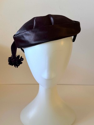 1960s Dark Brown Satin Pillbox Hat – Vintage Audrey Hepburn  display picture 2