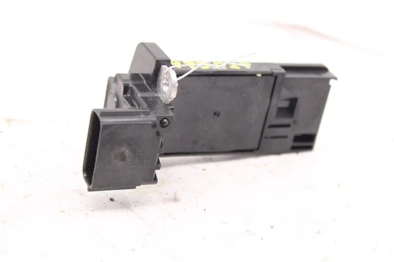Used Fuel Injection Air Flow Meter fits: 2015 Chevrolet Impala Grade B Foto 2 de 3
