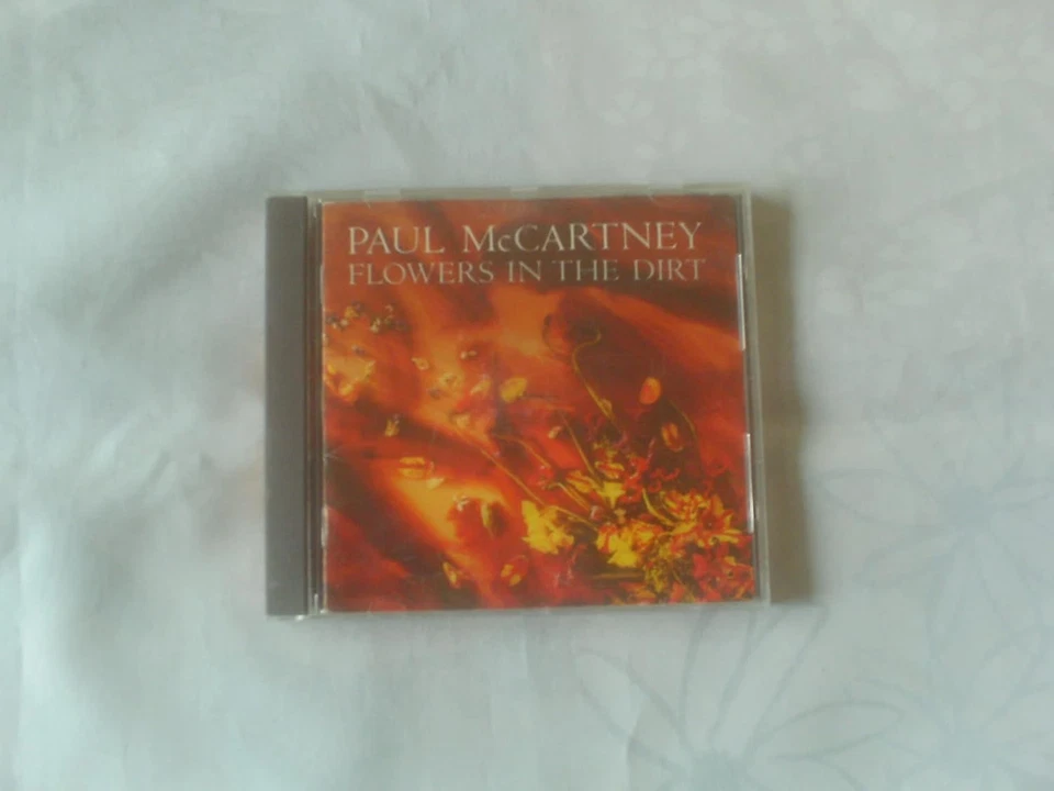 Paul McCartney Flowers in the Dirt (CD) - Image 2 of 3