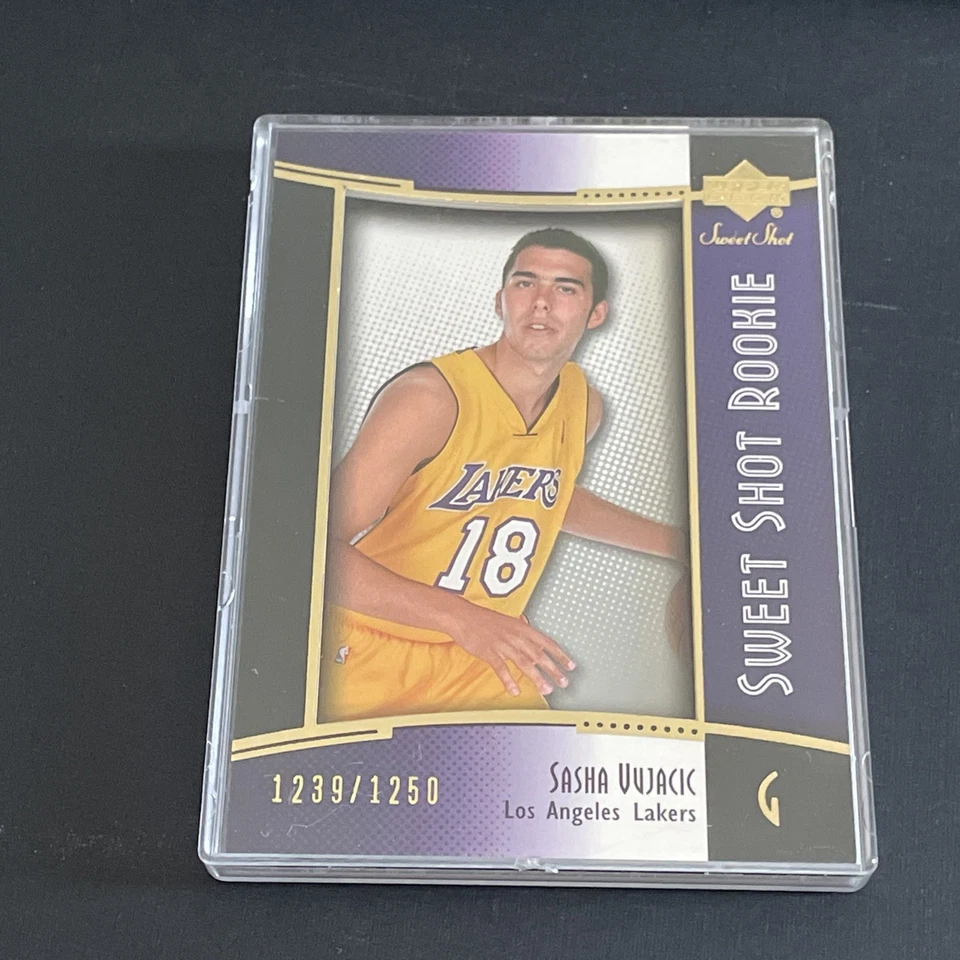 Lote de 10 jugadores 2004 Upper Deck Sweet Shot Rookies, Emeka Okafor, Sasha Vujaciv Foto 3 de 4