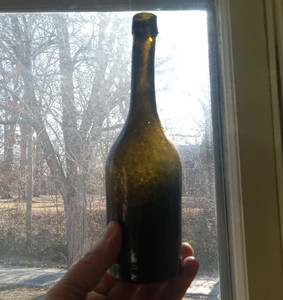 1860s PRIVY DUG LONG NECK BLACKGLASS 3 PC MOLD BLOWN PORTER ALE BOTTLE WHITTLED