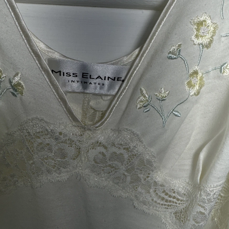 Vintage Miss Elaine Long Nightgown SzLarge embroidered flowers, plunging V neck - Image 3 of 4