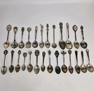 Vintage Mixed Lot of 26 Small Souvenir Collector Spoons USA/International