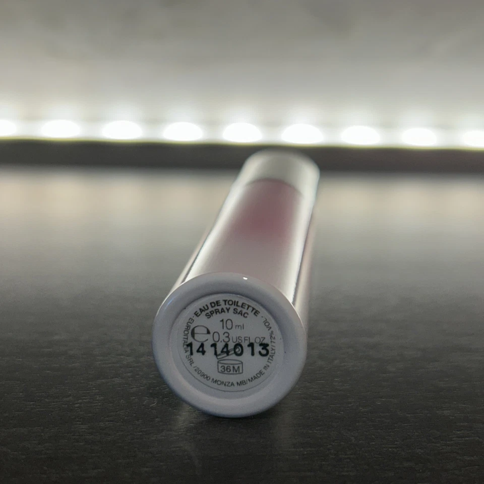 Versace BRIGHT CRYSTAL SET DE REGALO DE 3 piezas para mujer EDT .3 oz spray 1,7 oz loción gel de ducha Foto 2 de 3