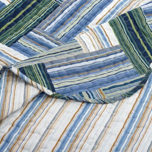 Elegant Teal Patchwork Quilt Set with 2 Shams - All-Season Comfort, Full/Queen - Picture 7 of 9