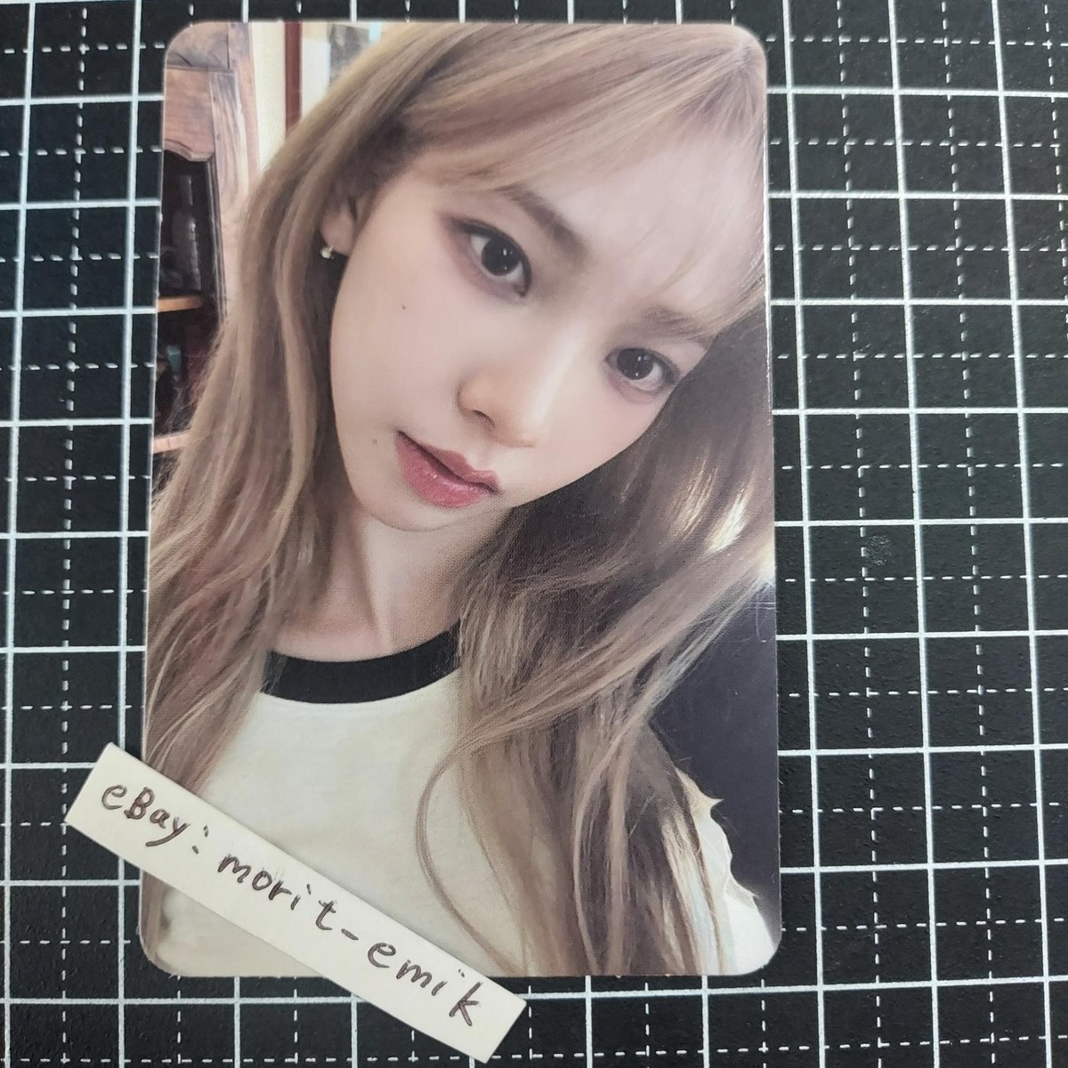 アイドル aespa MY WORLD POSTCARD BOOK KARINA Aespa Official MD MY WORLD Epoxy Sticker Postcard Book