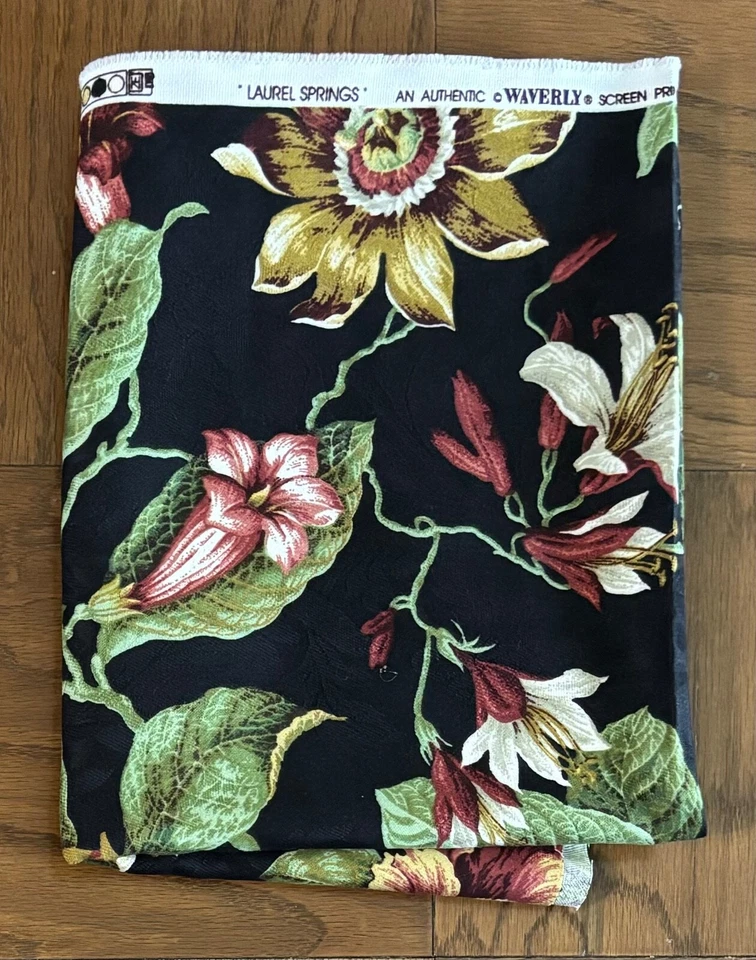 Serigrafía Waverly Laurel Springs Tela EE. UU. Fondo Negro Aprox 42" X 53" Foto 2 de 4