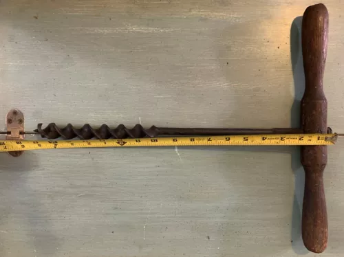 Antique Primitive Vintage  17-1/2" T Handle Wood Auger Barn Farm Tool