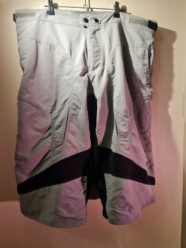Netti Mens Cycle Shorts XXL 2XL Light Olive Lined Padded Zip Pocket