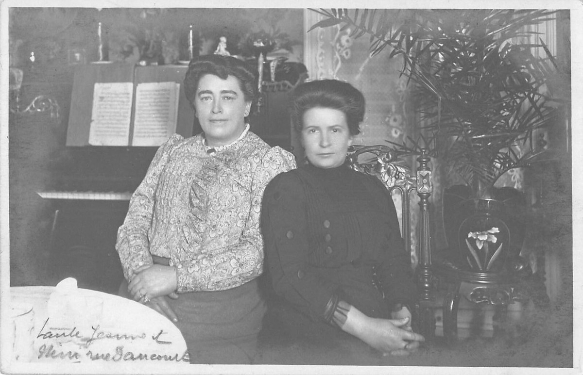 CPA 75 Paris Xe – Carte Photo Groupe De Femmes (Goubert Fg Du Temple) 1900