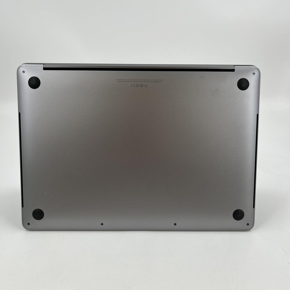 MacBook Pro 13 2020 Intel i7 16GB 512GB 2.3 GHz Touch Bar MacBook Pro 13 2020 Intel i7 16GB 512GB 2.3 GHz Touch Bar