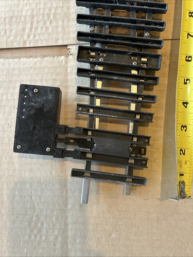 Aristo-Craft Pair Stainless Steel Wide Angle Switches, 10’ Circle, Left & Right - Picture 7 of 11