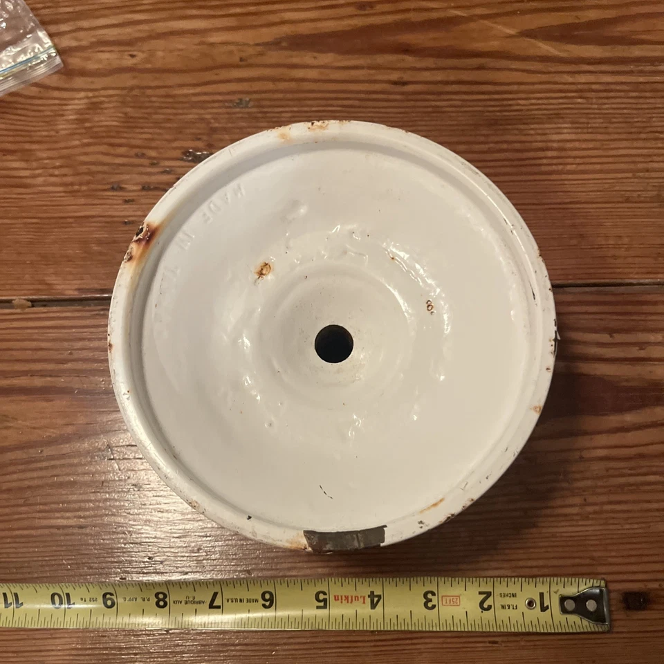 Vintage Magic Line Cast Iron Cake Stand Base Only - Image 4 of 4