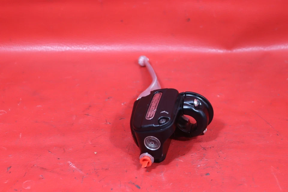 2013 HARLEY-DAVIDSON ELECTRA GLIDE ULTRA LIMITED FLHTK FRONT MASTER CYLINDER Foto 4 de 4