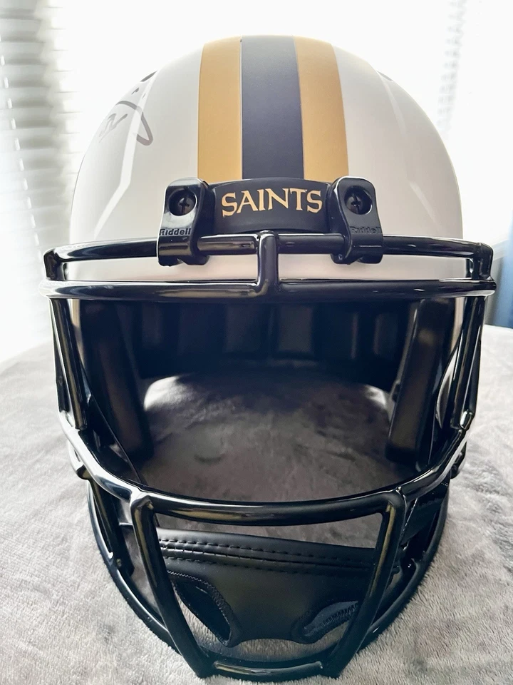 Ricky Williams Autographed Saints F / S Replica Speed Helmet - Beckett W Holo - Image 4 of 4