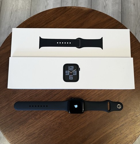 TOP Apple Watch SE 2. Generation 40mm Mitternacht Aluminium GPS Smartwatch