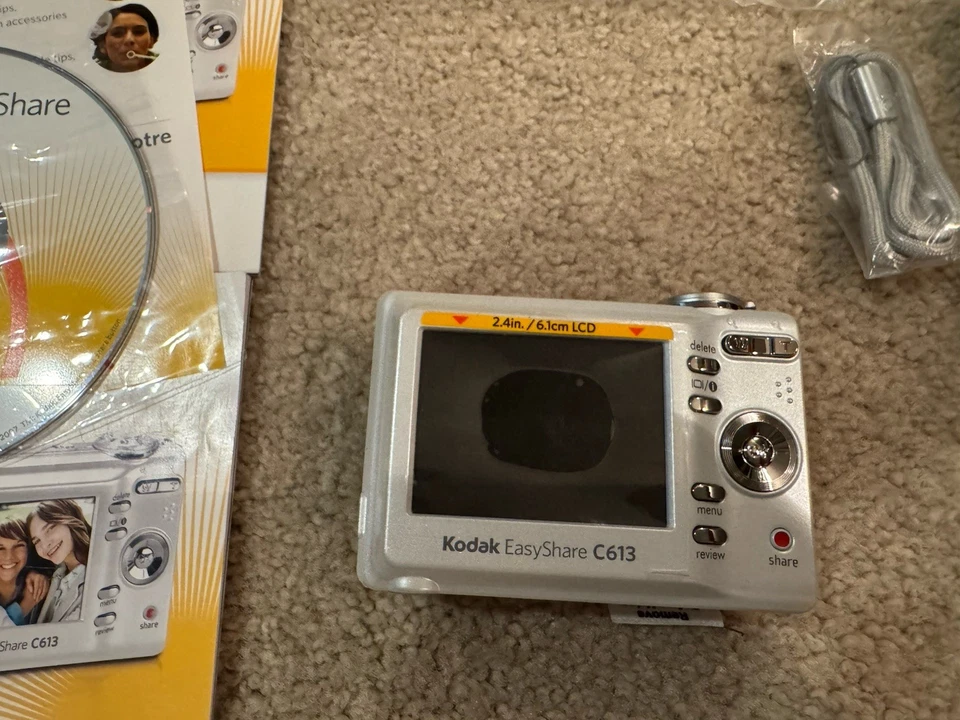Kodak Digital Camera EasyShare C613 6.2 MP 3x Zoom Silver EXCELLENT - Image 3 of 4