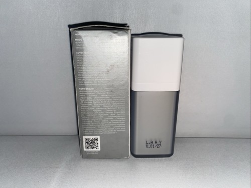 CREAMY EYE CREAM - BRIGHTENING ANTI-WRINKLE 15G / W/ Slightly Damaged Box - Picture 5 of 8