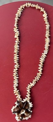 VTG 1960s 1970s Spotted Cowry and Small Snail Shell Lei Necklace 16 