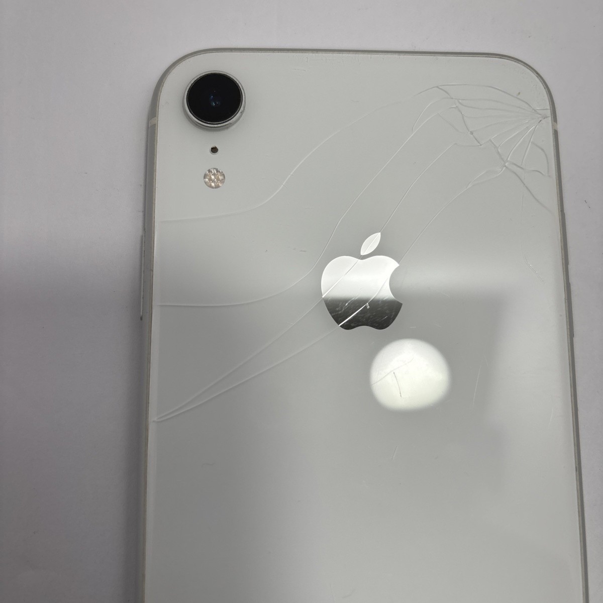 Apple iPhone XR - 128 GB - White (Unlocked) | eBay