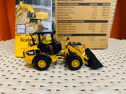 Caterpillar Cat 906H Compact Wheel Loader 1/50 Scale DieCast Model DM85213 - Picture 6 of 8