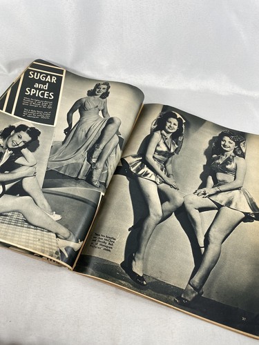Play Girls on Parade Vol. 2 #5 VG 1943 Vintage Cheesecake Magazine Adult - Picture 5 of 12
