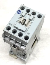 ALLEN BRADLEY – CONTACTOR – 100-C16D*10 SERIES B – 32 A – Coil 24 VDC (Lot of 3)