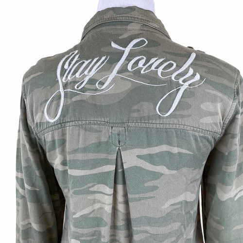 American Eagle Camo Stay Lovely Boyfriend Fit Damen XS grün Button Down - Bild 3 von 12