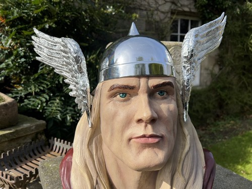 50cm Bust of THOR made of Poly Resin by ALEX ROSS Ltd Edition 315 of 430 MARVEL - Picture 2 of 12
