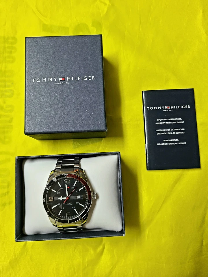 Reloj Tommy Hilfiger MODELO TH 152.1.27.1360 con cara Pepsi Cola de 40 mm Foto 4 de 4