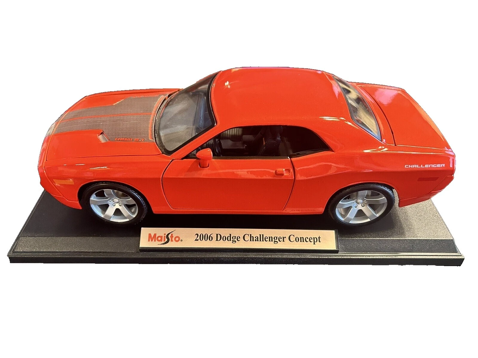 Escala 1:18 Dodge Maisto vehículos diecast y de juguete