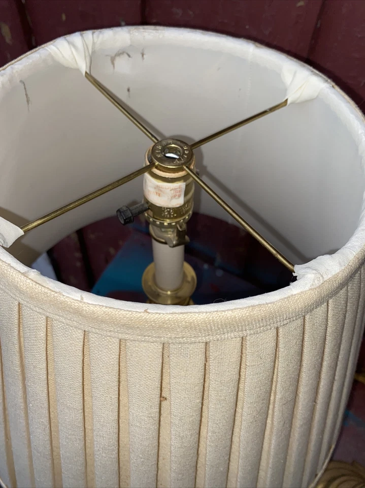 bell lampshade pleated Paper Parchment Over Silk 10x12x16 ETHAN ALLEN - Image 3 of 4