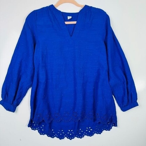 Old Navy Floral Eyelet Scalloped Hem Embroidered Dot Top Size XS - Picture 10 of 11