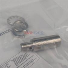 1PCS New 12-24VDC Omron Proximity sensor E2A-M18KS08-M1-B1
